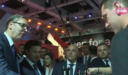 SINE, SIPAJ NAM BARBARESKO! Danilo Vučić na sajmu vina uslužio predstavnike inicijative Otvoreni Balkan