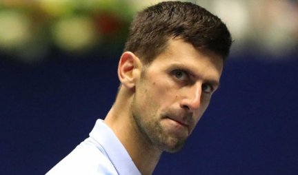 I ON JE NAVIJAO ZA NOVAKA! Novak imao VIP PODRŠKU sa tribina! Košarkaška legenda uživala u tenisu! (VIDEO)