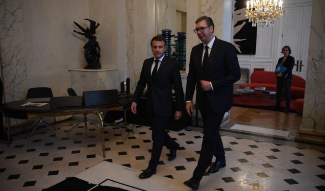 Vučić doputovao u Pariz! Sutra sastanak sa Makronom, za stolom o 14 tema