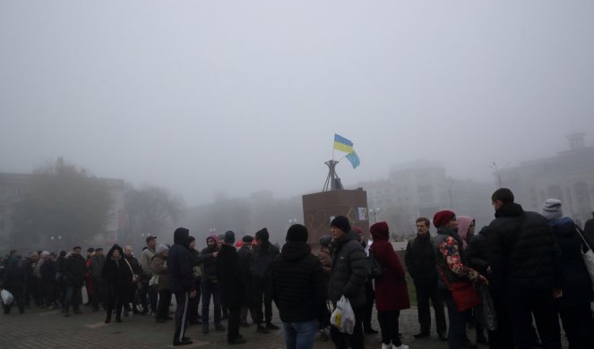 Haos u Kijevu, građani izašli na ulice! Vratite Zalužnog (FOTO/VIDEO)