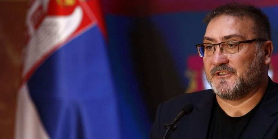 Crno na belo - Bulatović: Vučić uradio više za građane i državu od opozicije
