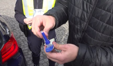 Pijan maloletnik vozio bez vozačke dozvole u Kladovu: Policija alkotestom izmerila više od dva promila alkohola!