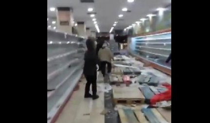 (VIDEO) DRAMATIČNE SCENE IZ TURSKIH PRODAVNICA! Haos posle zemljotresa, ljudi upadaju u radnje i pustoše sve pred sobom!