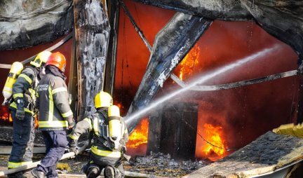 Vlasnik kuće povređen: Detalji požara u Obrenovcu