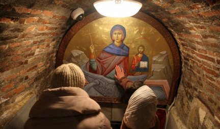 Ova freska Svete Petke je jedinstvena na svetu! Nigde nije tako predstavljena! (FOTO)
