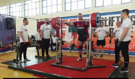 Smiljanić iz čučnja podigao 320 kilograma na Državnom prvenstvo za seniore i seniorke u powerlifting sportu! (VIDEO)