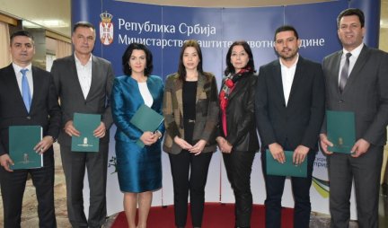 Ministarka Vujović potpisala ugovore sa predstavnicima 27 jedinica lokalne samouprave za zamenu kotlarnica