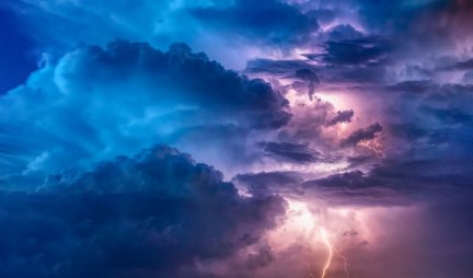 UŽAS! PROTIV OVOG NEMA ODBRANE! Naučnici pratili JEZIVU stvar u oblacima, pa objavili zastrašujuće podatke! "Ima ih više od 30.000..."