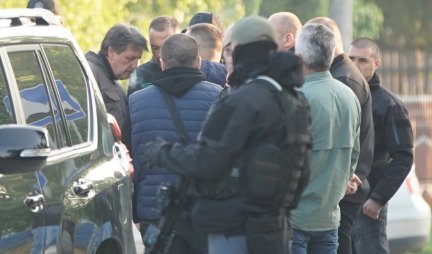 NOVI DETALJI TERORISTIČKOG AKTA KOD MLADENOVCA! Ubica uz pretnju ručnom bombom oteo vozilo taksisti i odvezao se do Kragujevca!