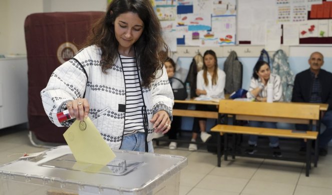 Lokalni izbori u Srbiji upravo najavljeni! Čelni ljudi opština i gradova podnose ostavke