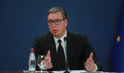 HVALA NA DANAŠNJOJ VELIČANSTVENOJ POBEDI! Predsednik Vučić čestitao Đokoviću (FOTO)