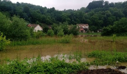 MORAVICA I ZAPADNA MORAVA ZADAJU MUKE STANOVNICIMA POŽEGE: Poplavljeno više stotina hektara i desetine kuća