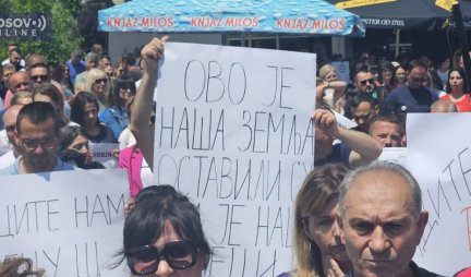 STOP KURTIJEVOM NASILJU, SRBI HOĆE MIR! Na protestu u Leposaviću građani poslali jasnu poruku: Ne tucite nam decu! (VIDEO)
