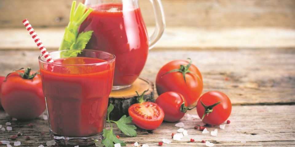 Počnite da pijete sok od paradajza već danas! Proverite zašto