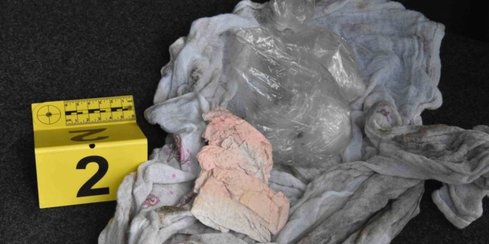 Kokain umotan u krpe pronađen u "golfu" ! Policija zaustavila automobil u Subotici