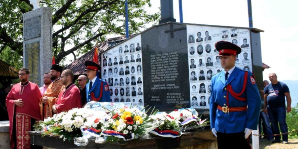 Necivilizacijski odnos prema stradalima! Bošnjaci u Srebrenici odbili da odaju počast srpskim žrtvama