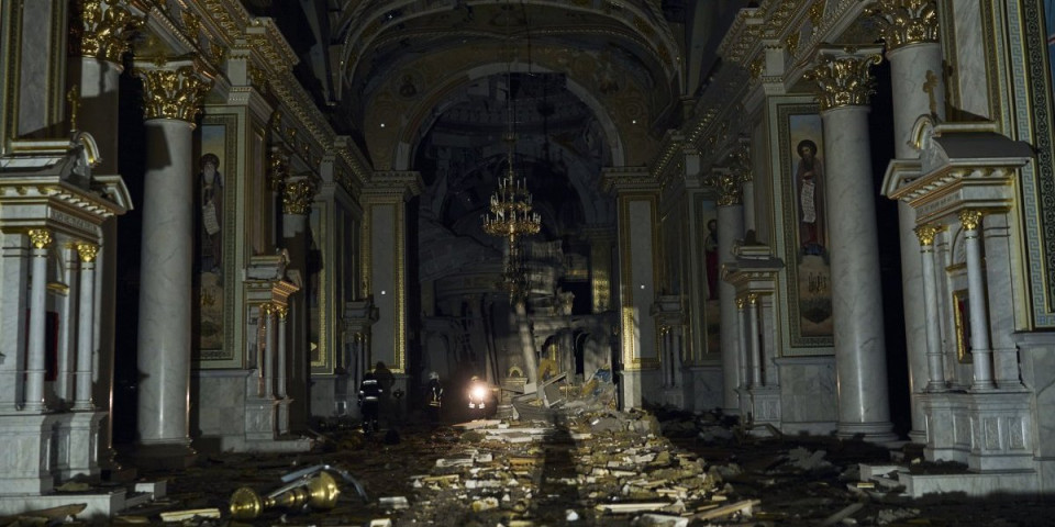 Ko je uništio najveću pravoslavnu crkvu u Odesi? Rusi optužili ukrajinski PVO za razaranje svetinje!