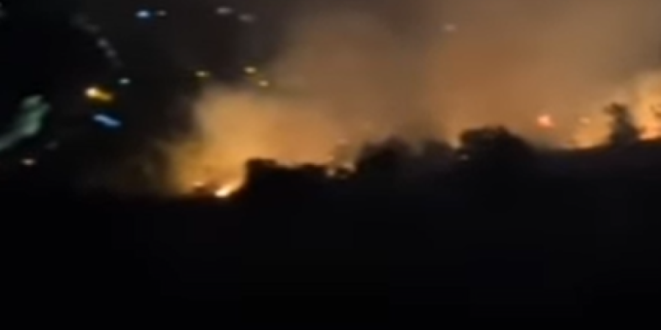 Veliki požar kod Podgorice! Vatrogasci se bore sa stihijom, vatra guta sve pred sobom (VIDEO)