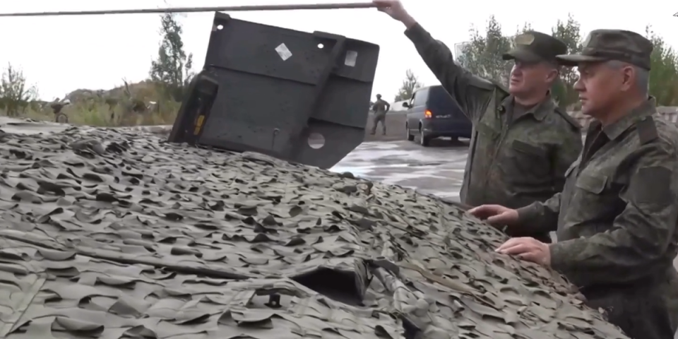 (VIDEO) Pogledajte kakve krševe Zapad šalje Kijevu! Rusi zarobili oklopno vozilo, pa ga brutalno ismejali!