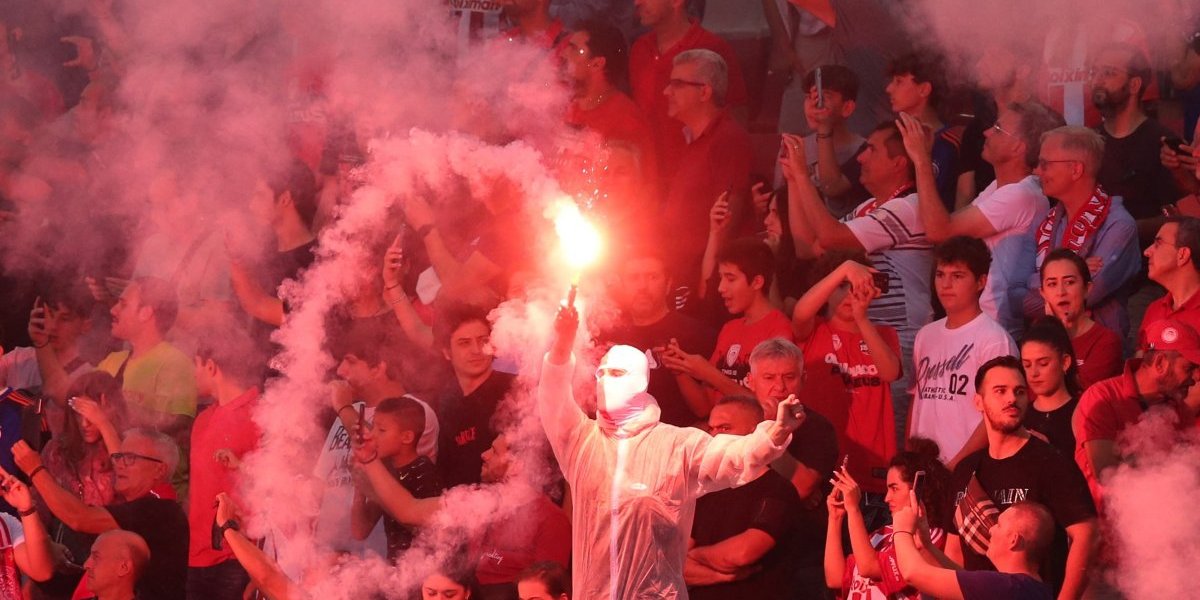 Novi haos u srpskom fudbalu! Brutalna tuča nasred terena (VIDEO)
