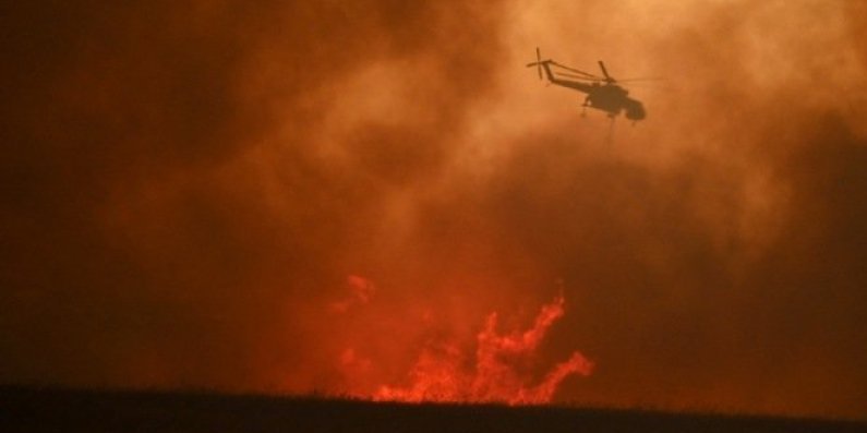 Haos u Grčkoj! Požar besni na severoistoku, evakuisano 8 naselja, pacijenti iz bolnice sklonjeni na trajekt! (FOTO)