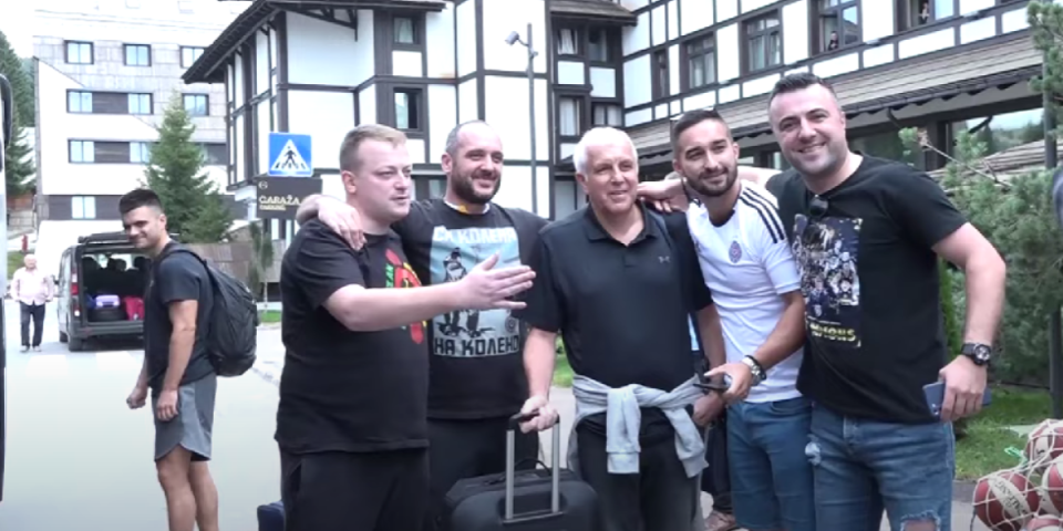 Navijači dočekali košarkaše Partizana na Kopaoniku! (VIDEO)
