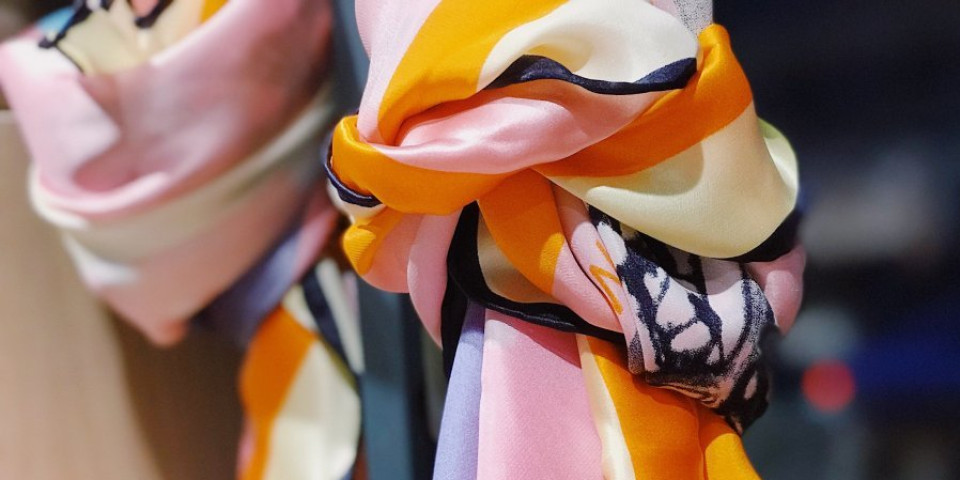 Marama može da se nosi i ovako!  Pogledajte predloge modnog dizajnera (VIDEO)