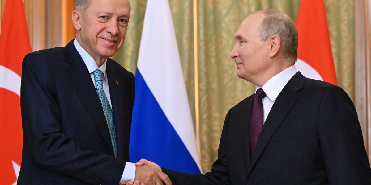 "Kontraofanziva Ukrajine - potpuna propast" Putin i Erdogan komentarisali stanje na frontu, ali i napad dronova na "Turski tok" i "Plavi tok"