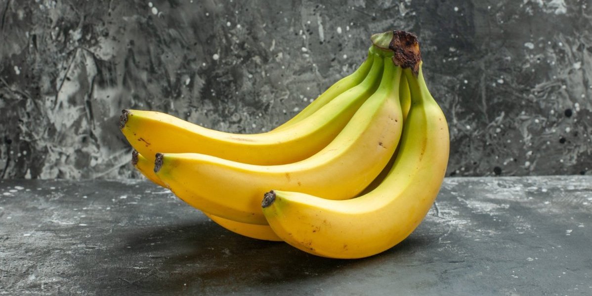 Čuli ste da banane goje, a evo šta je prava istina! Nutricionistkinja otkrila da li treba da ih jedete