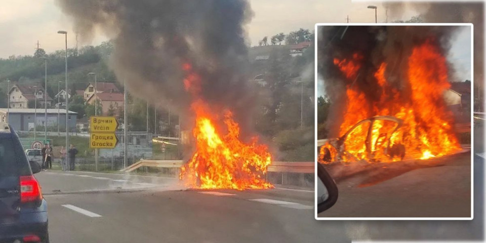 Automobil potpuno izgoreo na autoputu kod Vrčina! Čak četiri vozila se zapalila danas! (FOTO/VIDEO)