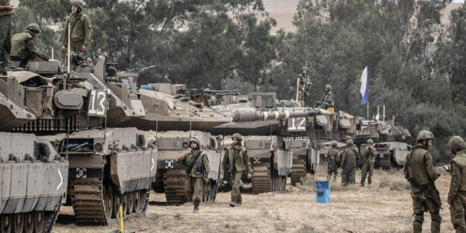 (VIDEO) Bomba taktika! Šta se tačno krije iza povremenih upada izraelskih tenkova "Merkava" u Gazu?