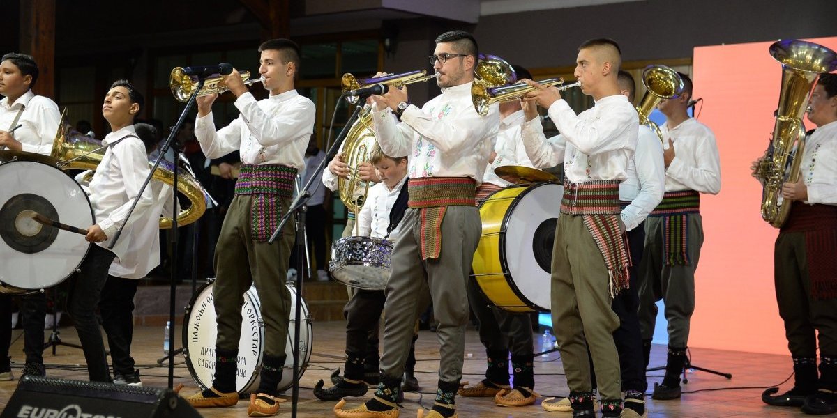 U čast obeležavanja godišnjice održavanja Prvog sabora trubača i proslave Dana Kulturnog centra u Guči će ovog vikenda zagrmeti trube