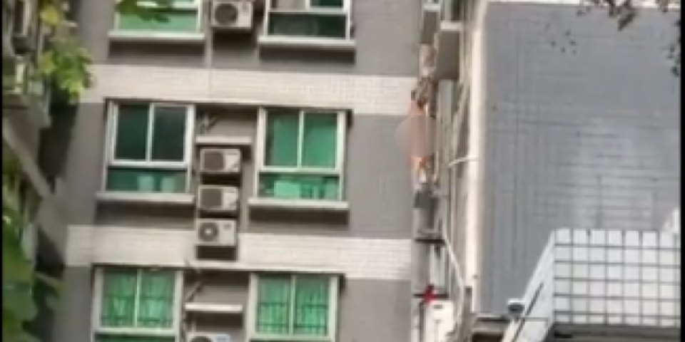 Pazi s' kime spavaš! Švaleracija ga koštala glave - visio s prozora zgrade k'o od majke rođen, pa pao i razbio se (VIDEO)