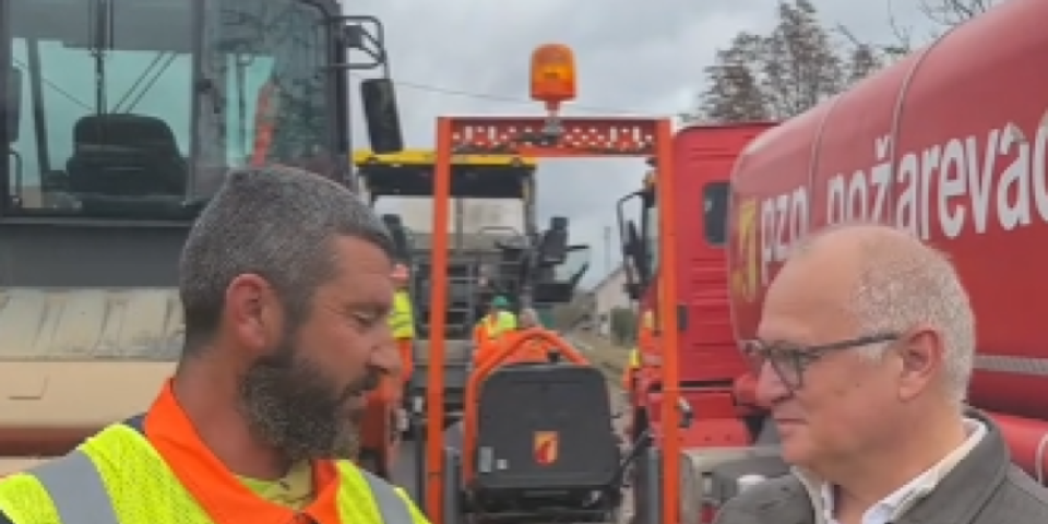 Kad nas Vesić provereva da li ćemo završiti radove na vreme - Radnici sa ministrom saobraćaja u šaljivom spotu (VIDEO)