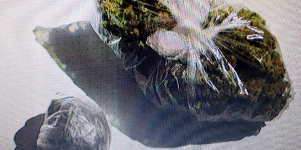 U odžaku kuće krio marihuanu i kokain: Dolijao diler iz Sombora