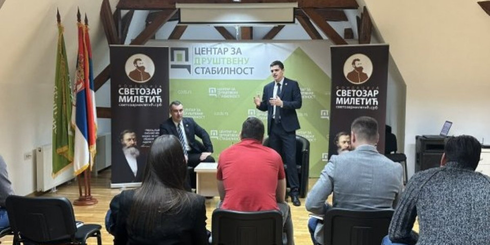 Orlić sa polaznicima Političke akademije: Vodimo svoju, samostalnu i slobodnu politiku