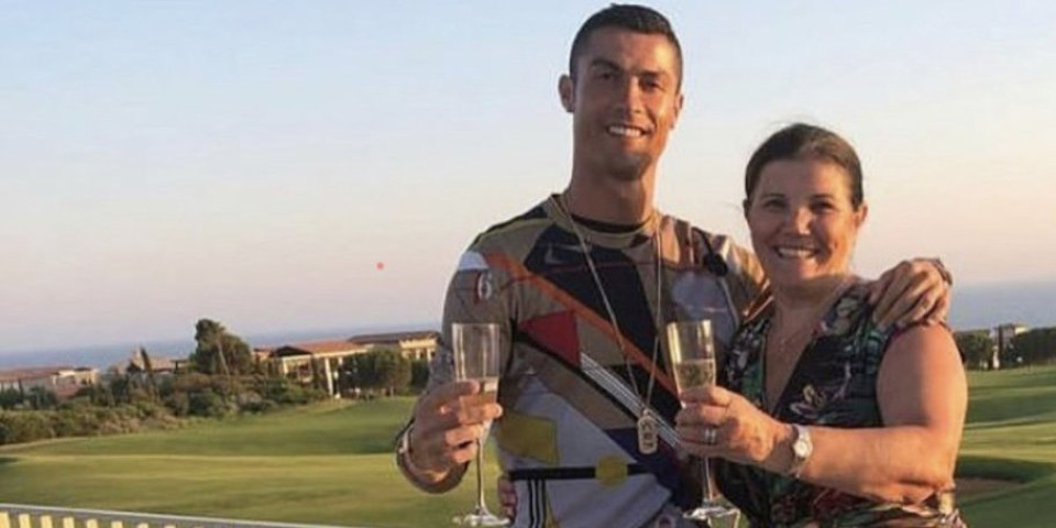 Kakvu zver je Ronaldo poklonio majki za Novu godinu i rođendan