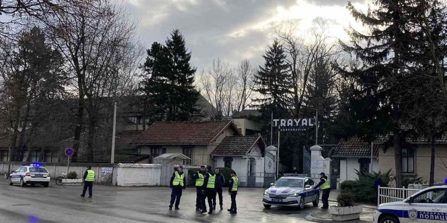 Tast došao da vidi zeta: Porodice povređenih ispred bolnice u Kruševcu