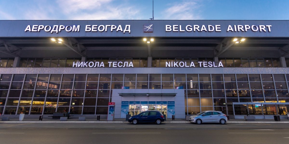 Ludilo zaista nema granice! "Direktni letovi između Beograda i Moskve velika su pretnja"! Evo ko to tvrdi...