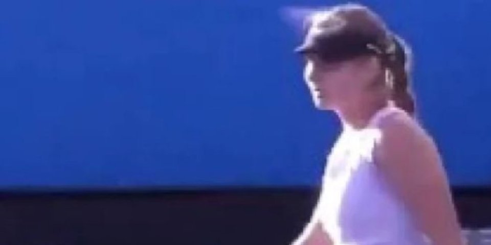 Ne smiruje se haos na Australijan openu! Sad otac "pere" teniserku! (VIDEO)