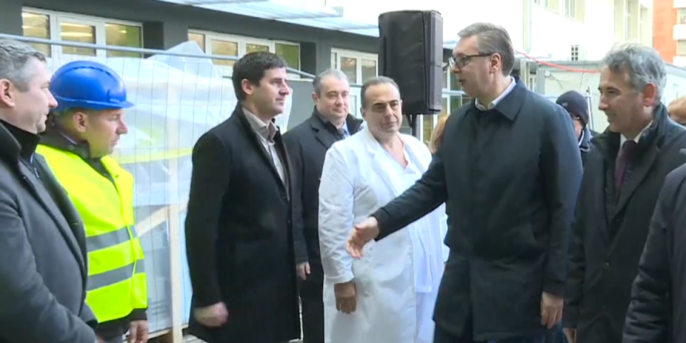 Uložili smo 4,4 milijarde evra u zdravstvo u 2023 godini! Vučić u Vranju! Ništa od opreme neće da nedostaje (FOTO, VIDEO)