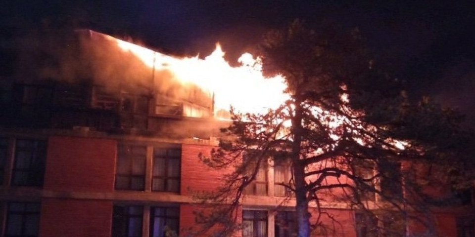 Prvi snimci velikog požara u Čigoti! Pacijenti evakuisani, na terenu 50 vatrogasaca (VIDEO)