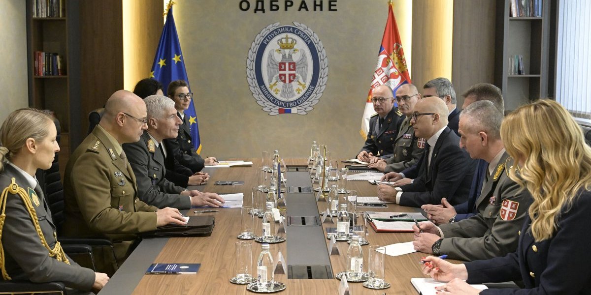 Sastanak ministra Vučevića sa predsedavajućim Vojnom komitetu EU generalom Brigerom