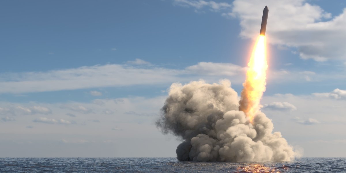 Drama kod obale Amerike! Nuklearna podmornica lansirala raketu pogrešno, vojska se hitno oglasila!