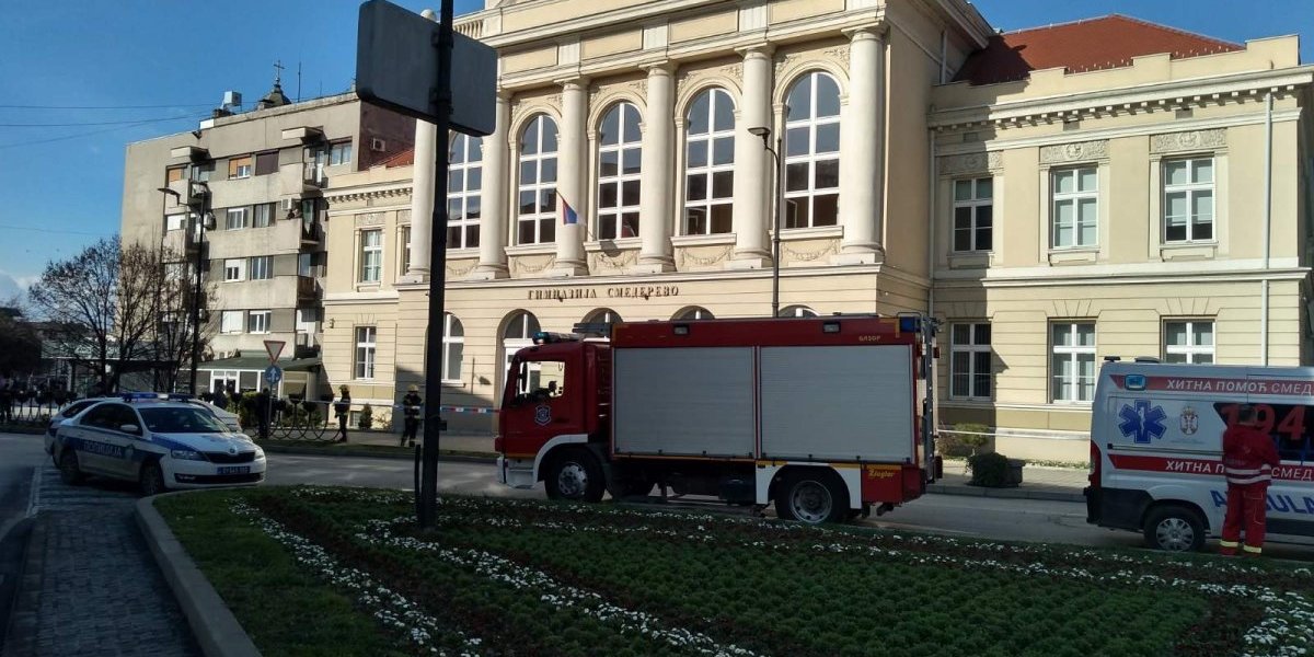 Dojava o bombi: Hitno evakuisani đaci smederevske gimnazije
