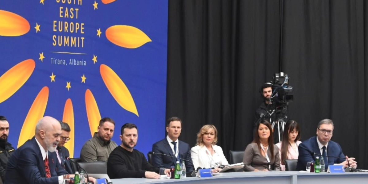 Vučić u Tirani: Verujemo da samo konstruktivni dijalog i diplomatska rešenja mogu dovesti do mira!