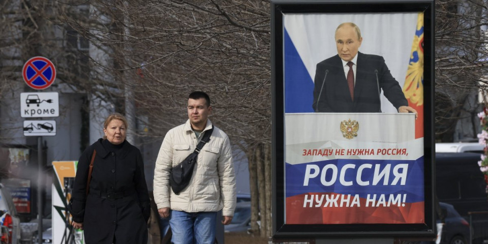 Počeli predsednički izbori u Rusiji, otvorena biračka mesta!