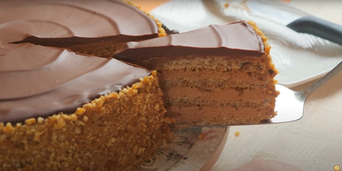 Raskošna čemberlen torta! Eksplozija savršenog ukusa - kore pune lešnika i predivan čokoladni krem koji se topi u ustima
