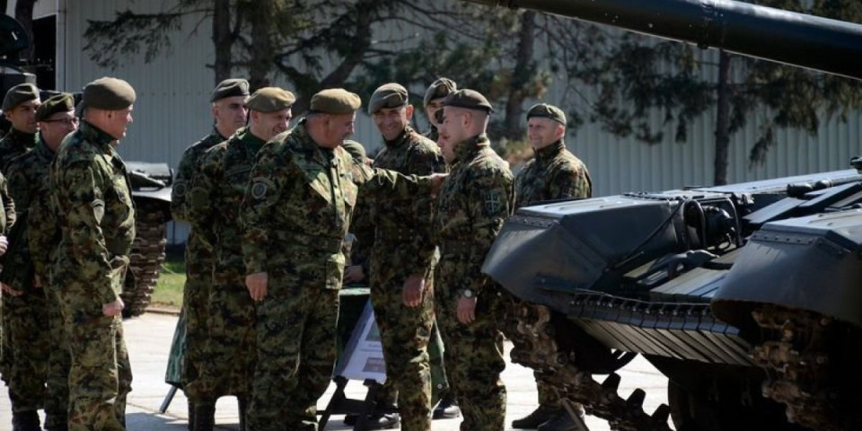 Rad, red, disciplina: Načelnik Generalštaba Vojske Srbije obišao jedinice Kopnene vojske u Nišu (FOTO)