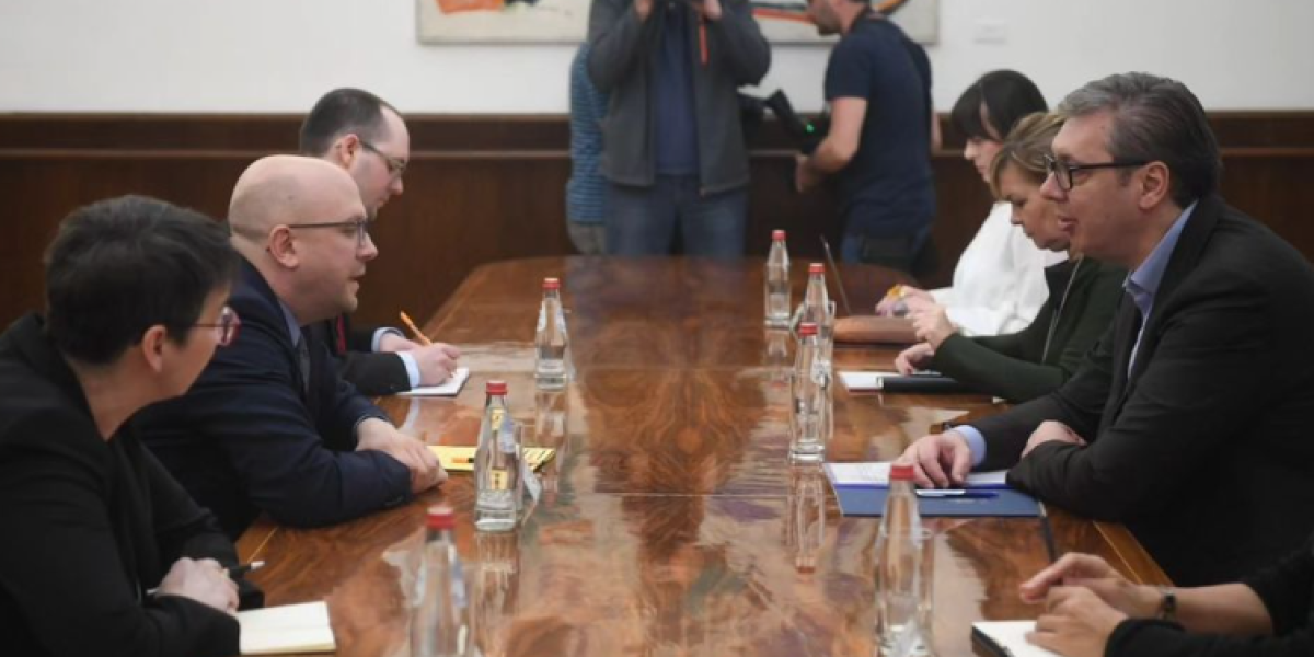 Iskren i izuzetno težak sastanak sa Manuelom Zaracinom! Vučić: Gotovo ni u čemu nismo saglasni sem u stavu da je potrebno očuvanja mira!